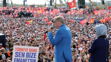 BÜYÜK İSTANBUL MİTİNGİ’NİN ŞİFRESİ: “TÜRKİYE YÜZYILINA HALKTAN TAM DESTEK…”