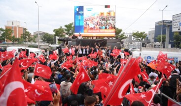 TUZLA’DA SEÇİM ZAFERİ COŞKUYLA KUTLANDI…