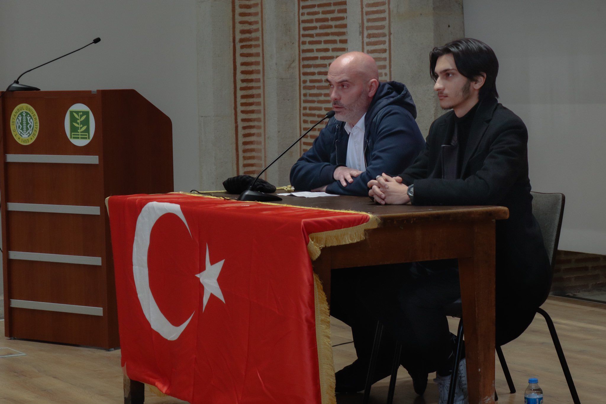 İstanbul Üniversitesi Tarih Topluluğu Kulübü, Aziz Şehitlerimizi Anma Etkinliğiyle Duygulu Anlar Yaşattı