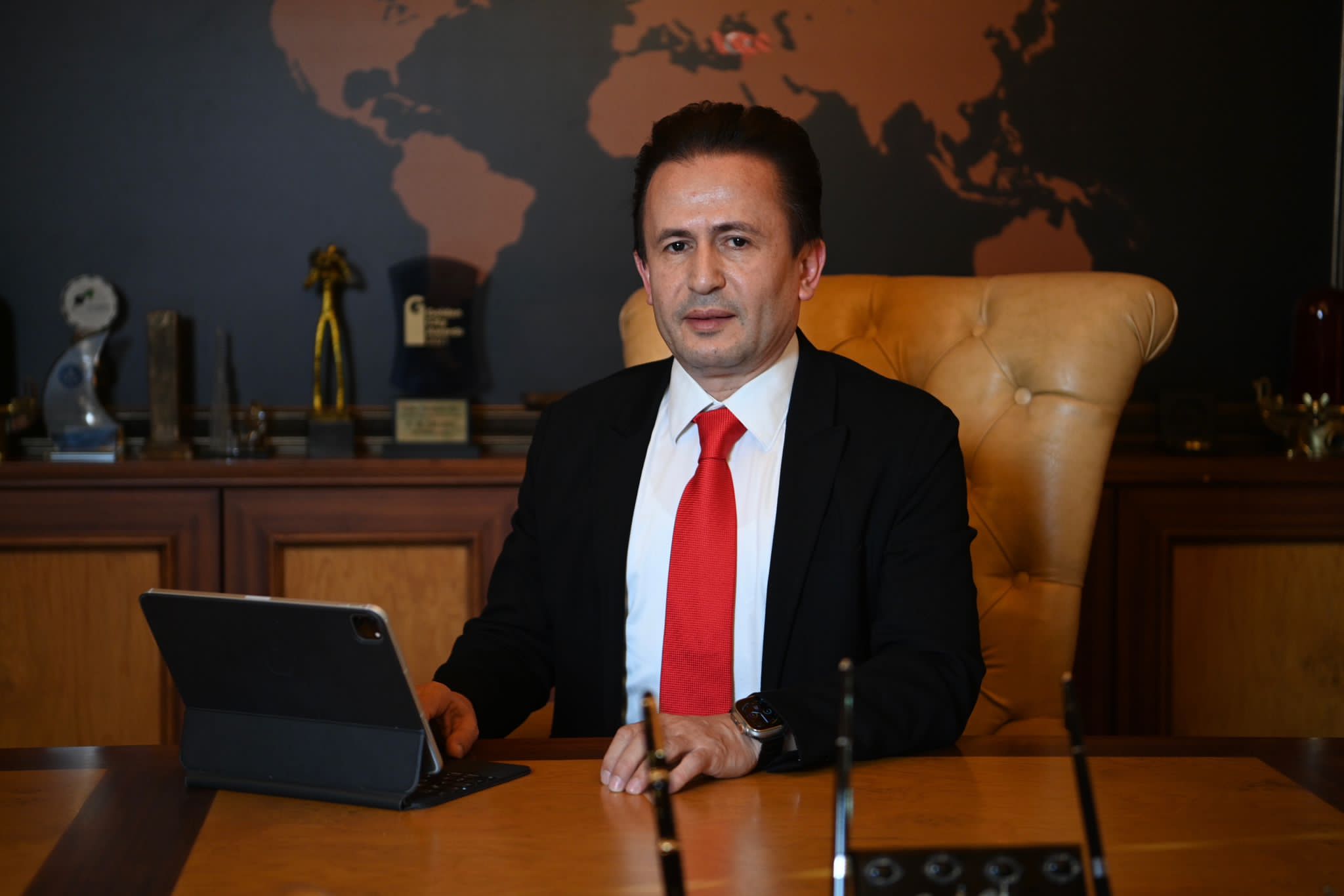 TUZLA BELEDİYE BAŞKANI DR. ŞADİ YAZICI: “İMAMOĞLU’NUN TİYATROSUNDAN KURTULACAĞIZ…”