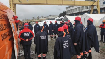 TUZLA BELEDİYESİ’NDEN AFETLERE KARŞI ÖRNEK EĞİTİM