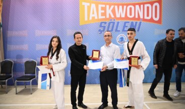 TUZLA BELEDİYESİ SPOR AKADEMİSİ ÖĞRENCİLERİNDEN TEKVANDO ŞÖLENİ