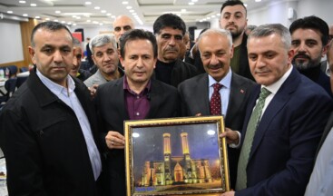 DADAŞLARDAN BAŞKAN YAZICI’YA SÜRPRİZ: ‘EN BÜYÜK BAŞKAN BİZİM BAŞKAN…’