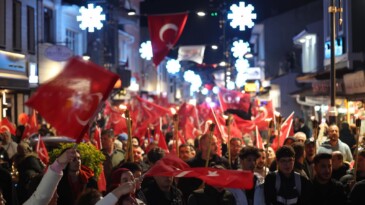 ŞİLE’DE COŞKULU 23 NİSAN ULUSAL EGEMENLİK VE ÇOCUK BAYRAMI KUTLAMASI