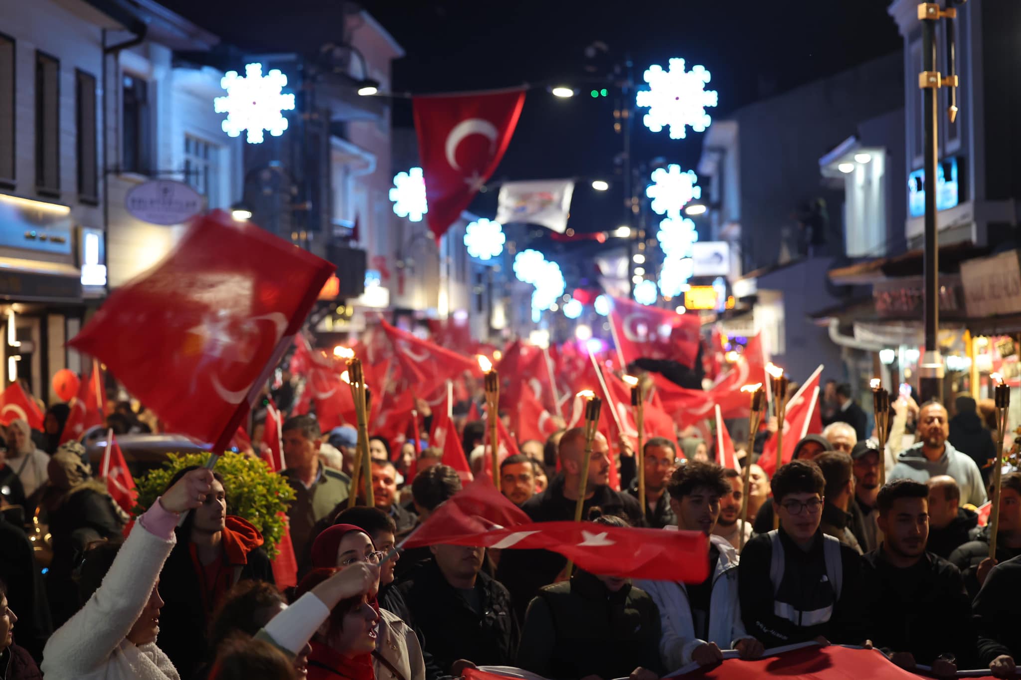 ŞİLE’DE COŞKULU 23 NİSAN ULUSAL EGEMENLİK VE ÇOCUK BAYRAMI KUTLAMASI