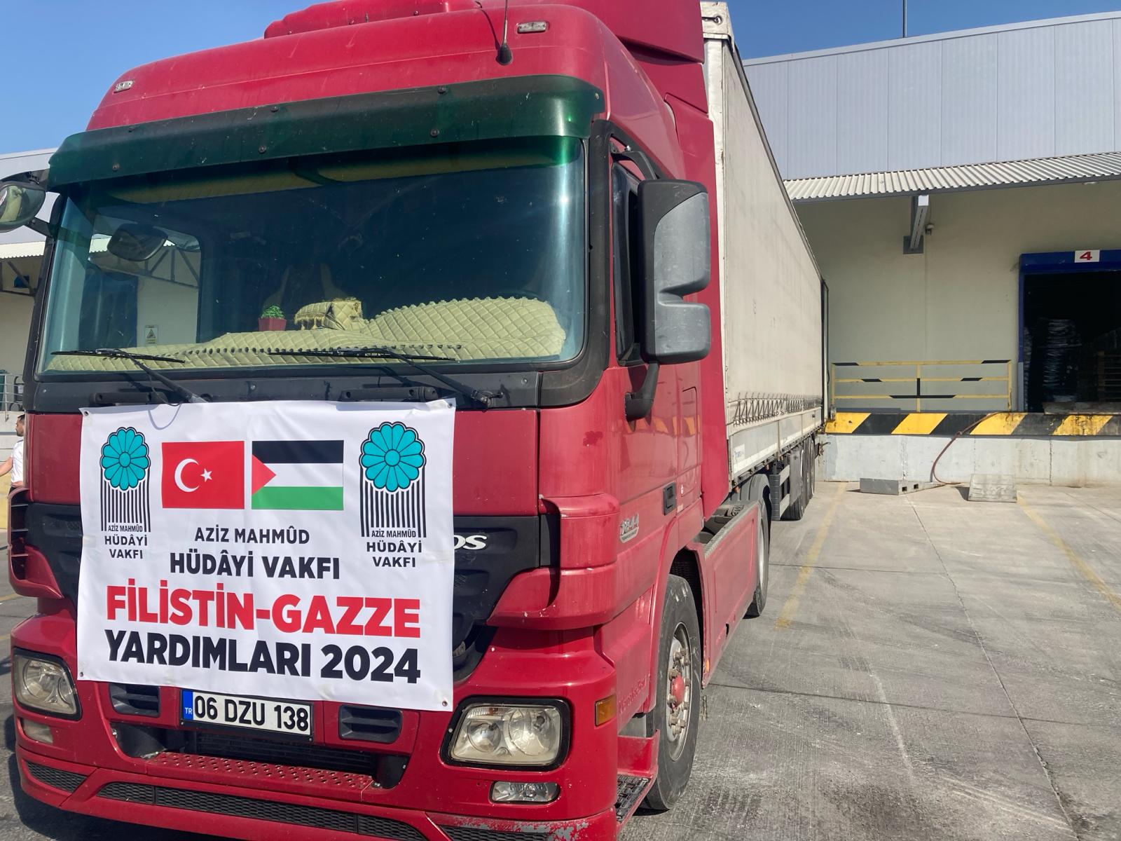 AZİZ MAHMUD HÜDÂYİ VAKFI’NDAN GAZZE’YE 60 TIR YARDIM
