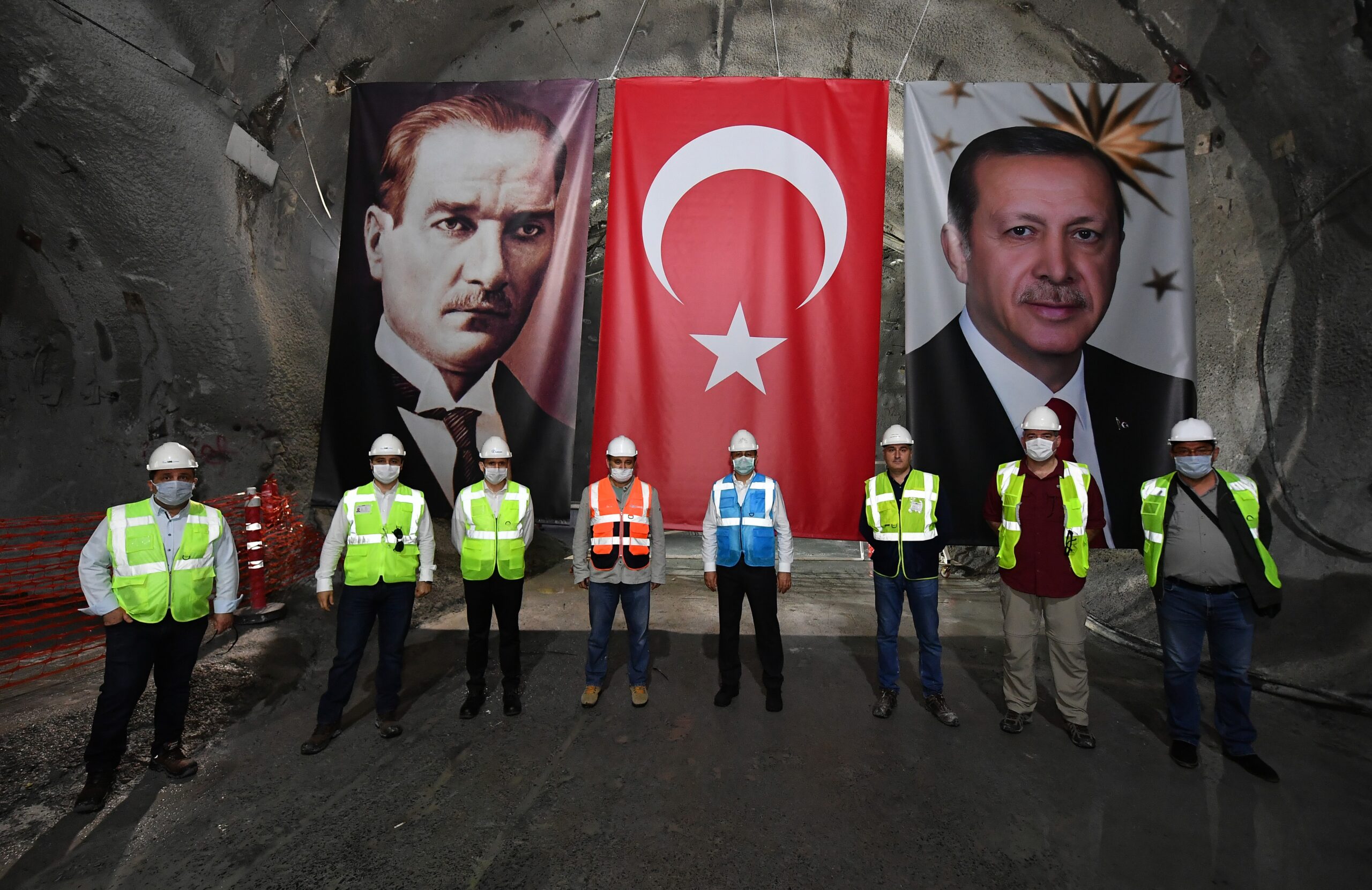 İBRAHİM DİNÇ: “TÜRKİYE’DE 1 MAYIS İŞÇİ BAYRAMI…”