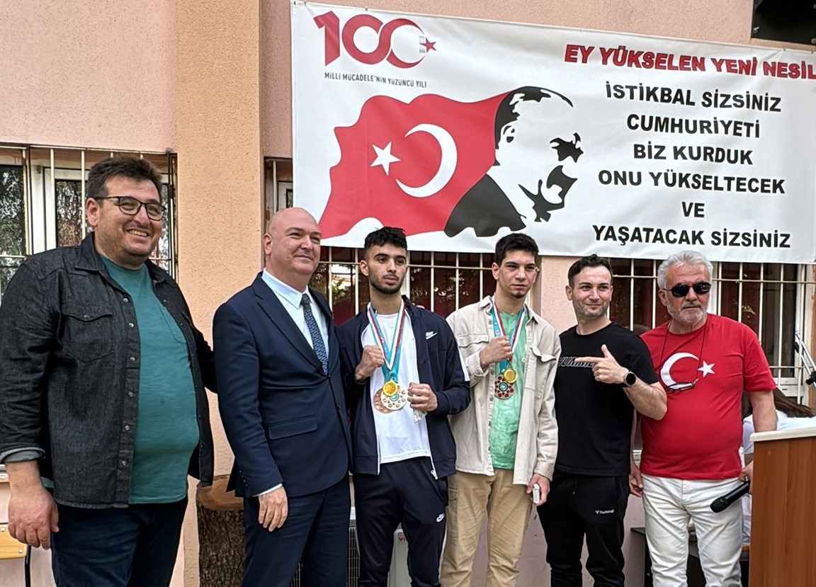 TUZLA MEM’DE 19 MAYIS ATATÜRK’Ü ANMA VE GENÇLİK BAYRAMIMIZ COŞKUYLA KUTLANDI