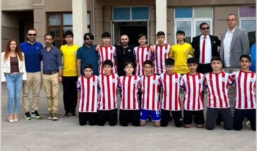 TUZLA’NIN GURURU; “CEMİL MERİÇ ORTAOKULU FUTSAL TAKIMI…”