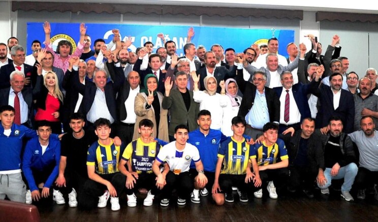 Küçükçekmece Sinop Spor’da başkan yeniden Rafet Orhan oldu