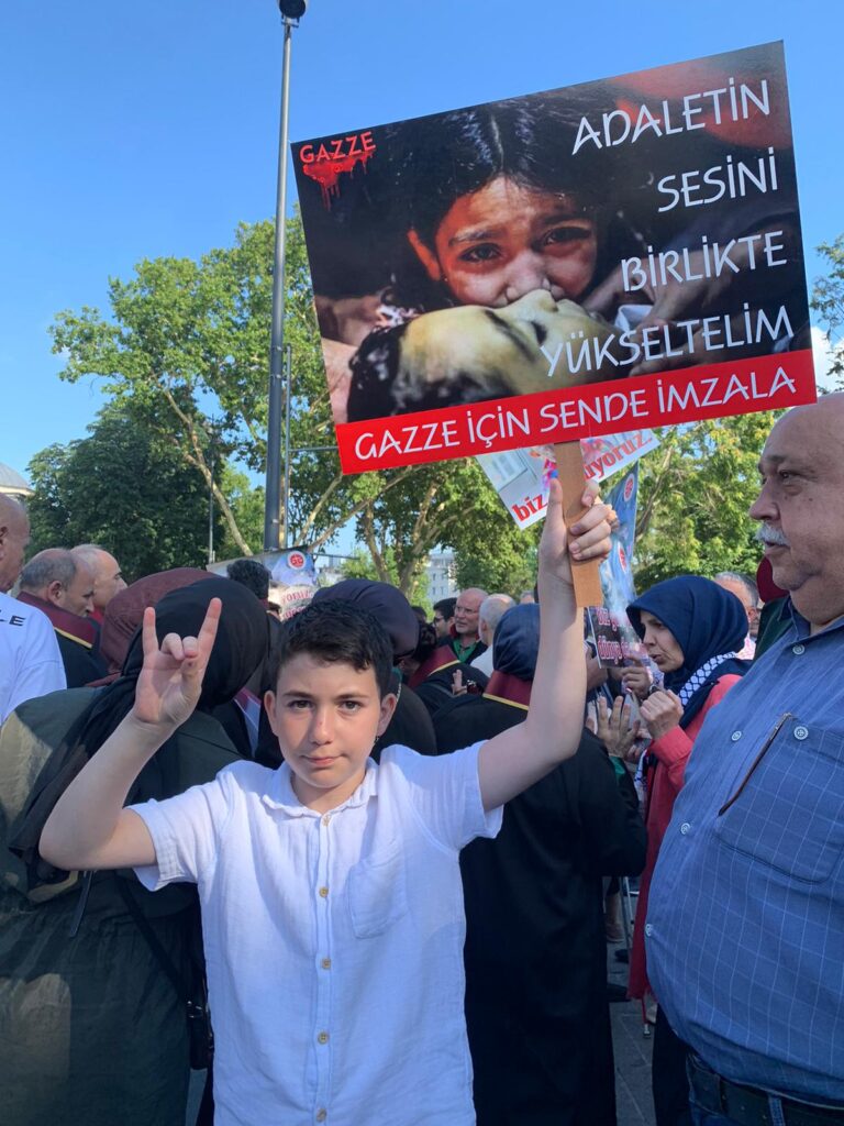 İstanbul 2 Nolu Barosu Gazze'deki çocuk ve kadın soykırımını protesto etti