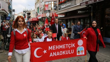 TUZLA’DA COŞKULU CUMHURİYET BAYRAMI KUTLAMALARI