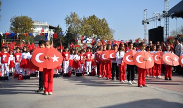 TUZLA’DA CUMHURİYET COŞKUYLA KUTLANIYOR…