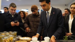 TUZLA BELEDİYESİ’NİN İLK YENİ NESİL KAFESİ ‘TUZLA MEKÂN’ AÇILDI