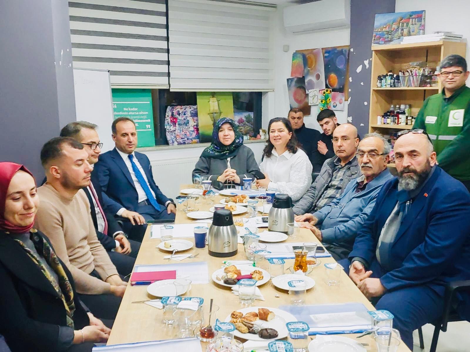TUZLA YEDAM: “YEŞİLAY VARSA HAYAT VAR…”