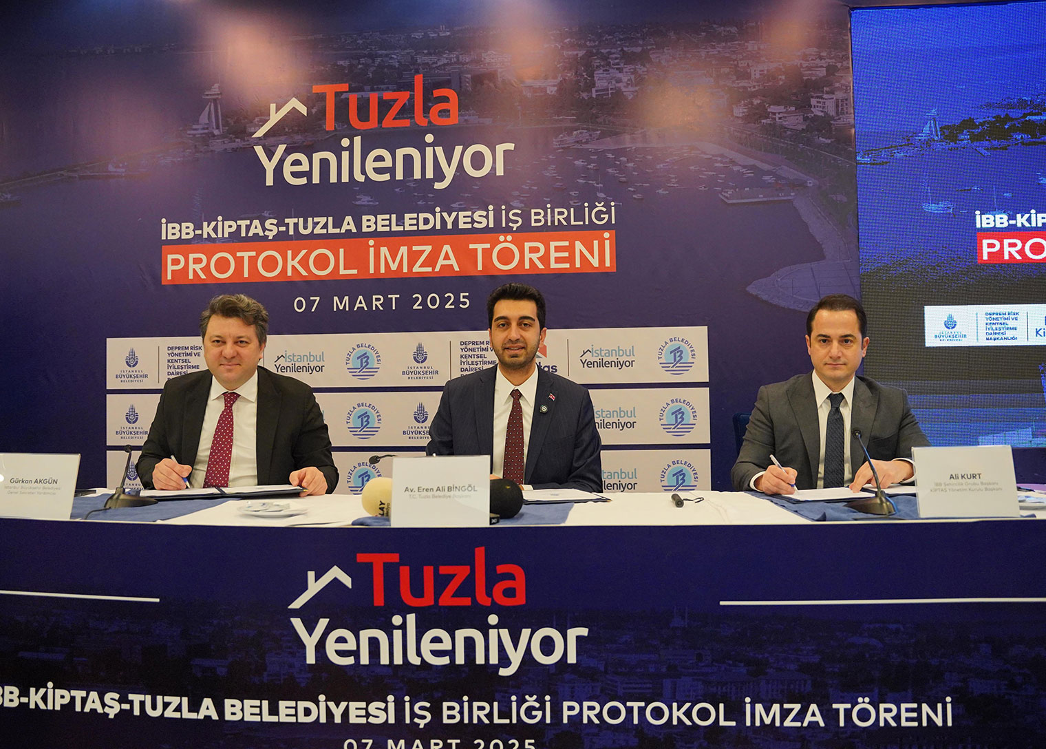 TUZLA’DA KENTSEL DÖNÜŞÜMDE YENİ BİR DÖNEM BAŞLIYOR…