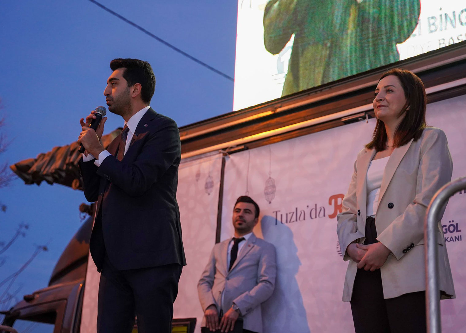 AYDINLI MAHALLESİ, 4 BİN KİŞİLİK SOKAK İFTARINDA BİR ARAYA GELDİ