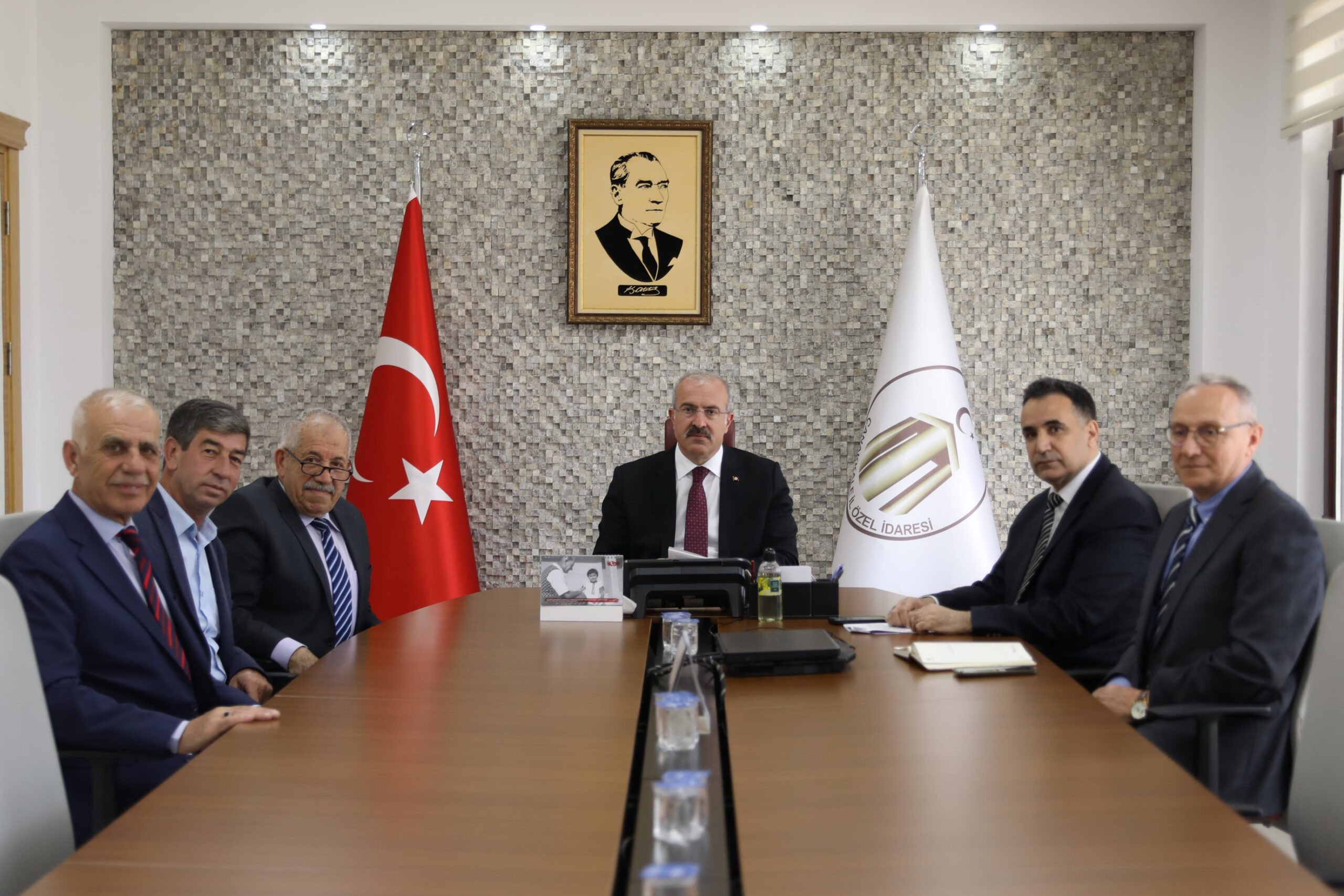 TAMIŞLILAR ÇANAKKALE VALİMİZİ ZİYARET ETTİLER