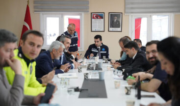 TUZLA BELEDİYESİ’NDEN DEPREM SONRASI HIZLI VE ETKİN MÜDAHALE