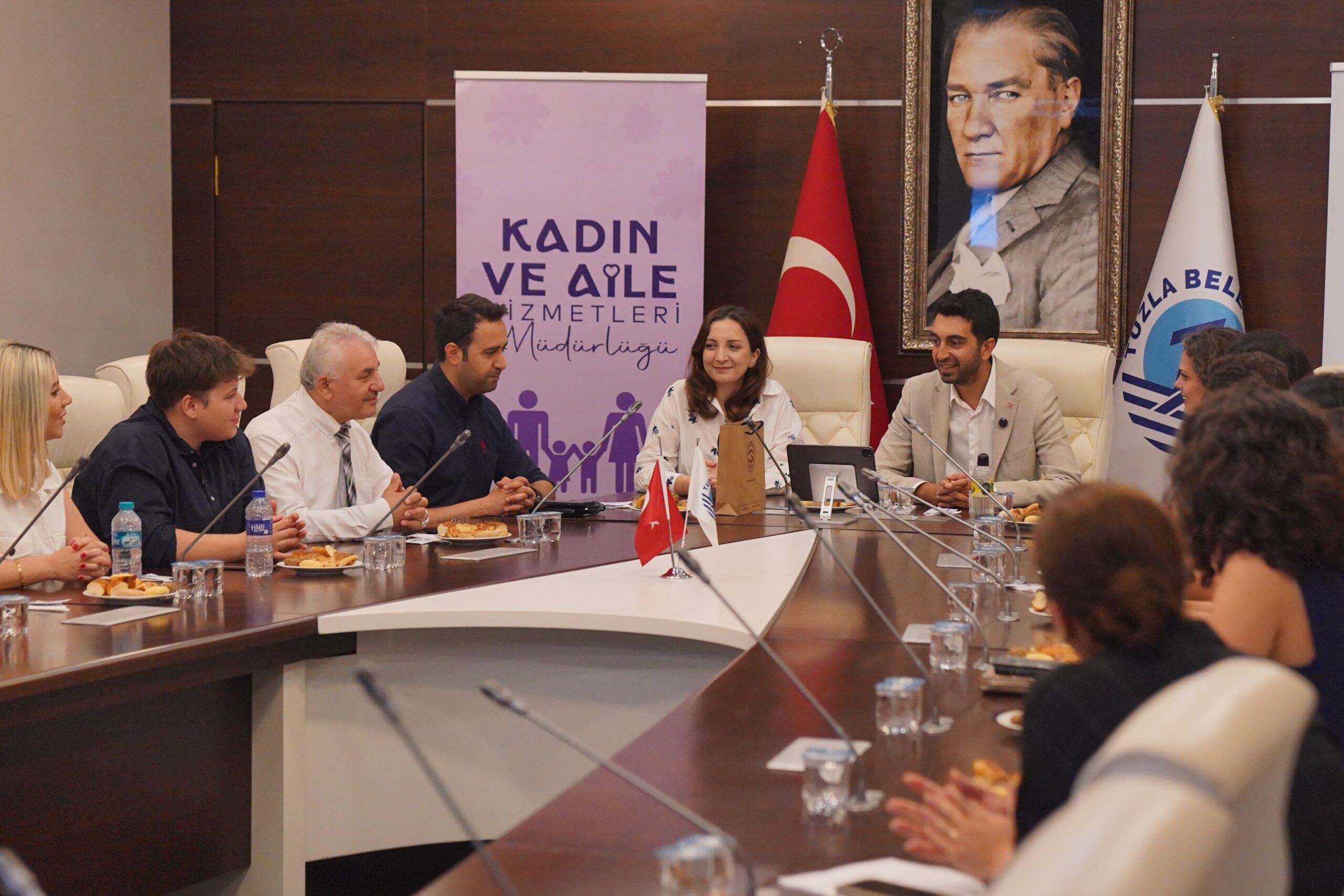 ÇELİK TEZGÂHLARDA KADIN GÜCÜ: KAYNAKÇILIK EĞİTİMİNİ TAMAMLAYAN KURSİYERLER SERTİFİKALARINI ALDI…