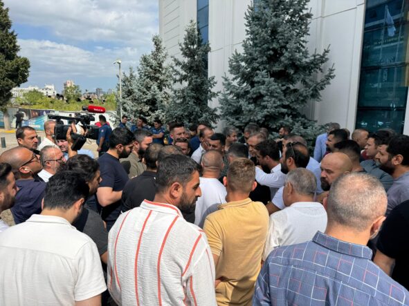 TUZLA BELEDİYESİ’NE YÖNELİK PROVOKATİF PROTESTO…