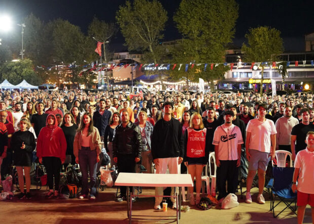 TUZLA’DA EUROBASKET FİNAL HEYECANI DEV EKRANLARDA YAŞANDI…