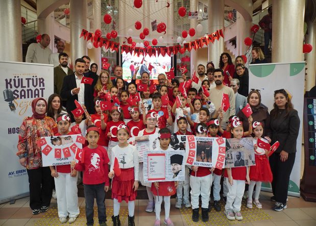 CUMHURİYETİN 102. YILI KUTLAMALARI TUZLA BELEDİYESİ’NDE BAŞLADI