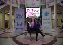 TUZLA BELEDİYESİ’NDEN MEME KANSERİ FARKINDALIĞINA ‘PEMBE DOKUNUŞ’