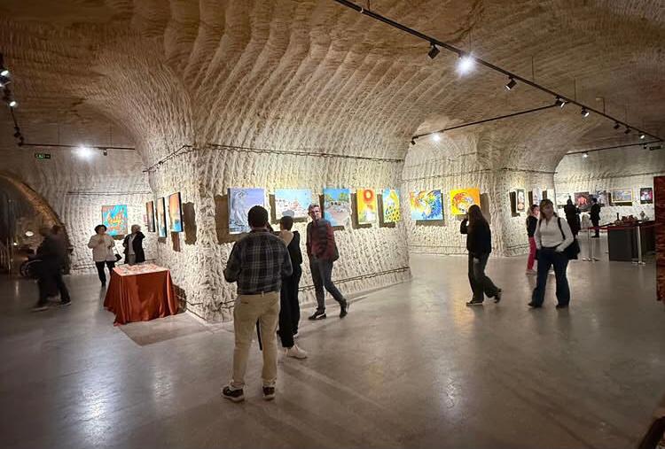  “Güneşin Dokunduğu Yer” Sergisi Avanos Güray Müzesi’nde Sanatseverlerle Buluştu