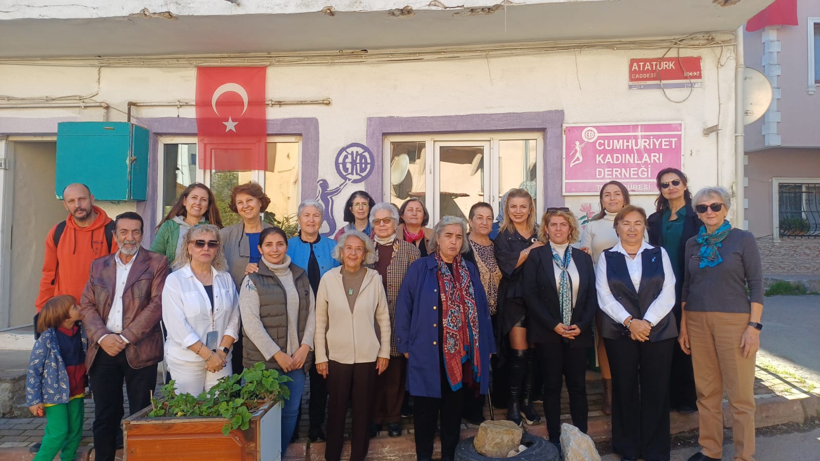 TUZLA CUMHURİYET KADINLARI DERNEĞİ’NİN 4.OLAĞAN GENEL KURULU TOPLANTISI YAPILDI