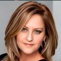 SİBEL ARSLAN: “BÜYÜME, HER ŞEYİ BİLMEKLE BAŞLAMAZ…”