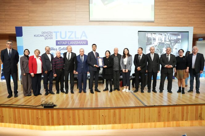 “DENİZİN KUCAKLADIĞI ŞEHİR: TUZLA” KİTABI ÇIKTI…“DENİZİN KUCAKLADIĞI ŞEHİR: TUZLA” KİTABI ÇIKTI…