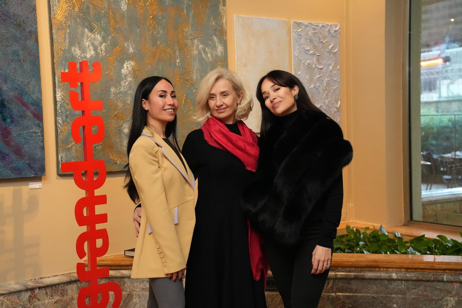 Suya Art Yüzeyin Ötesinde Sergisi