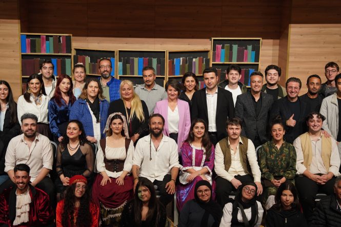 TUZLA’DA DÜNYA TİYATRO GÜNÜ’NE ÖZEL ETKİNLİKLER BAŞLIYOR