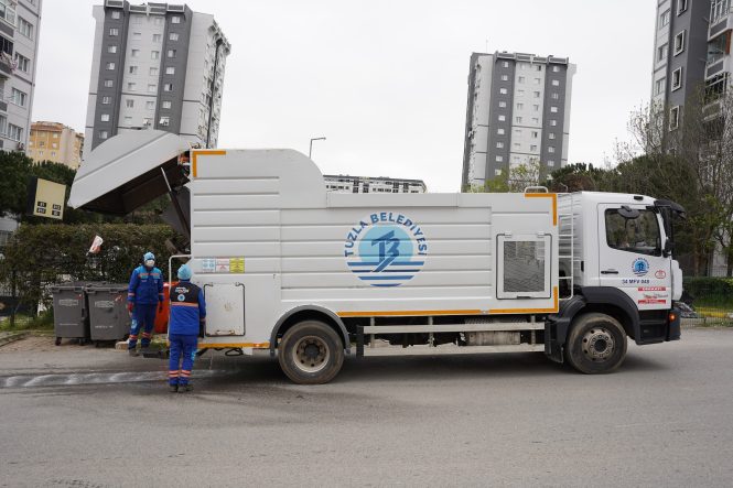 TUZLA’DA TEMİZLİK SEFERBERLİĞİ…